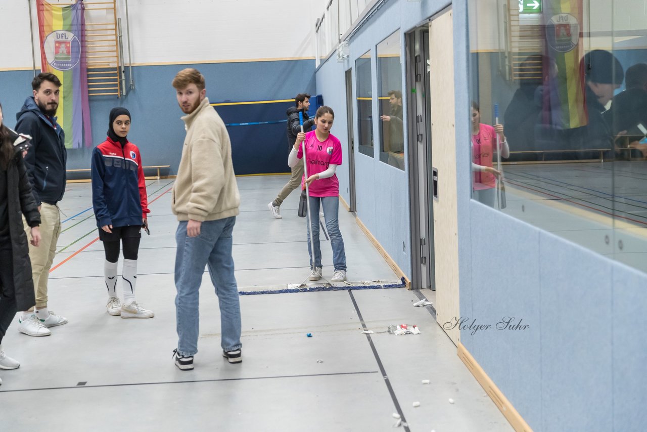 Bild 84 - B-Juniorinnen 2 Loewinnen Cup